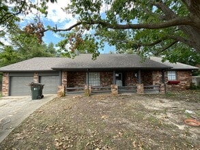 Building Photo - 1421 Pheasant Run Ct