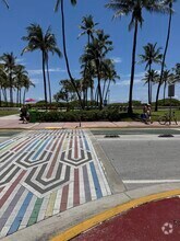 Building Photo - 1150 Collins Ave