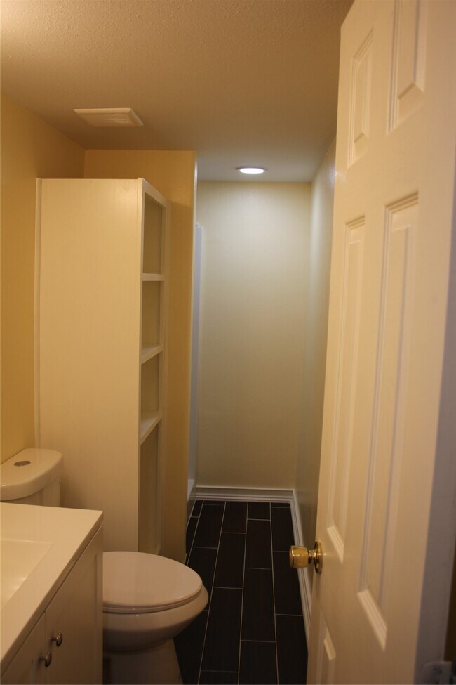 Foto del edificio - 7540 Ashburn St