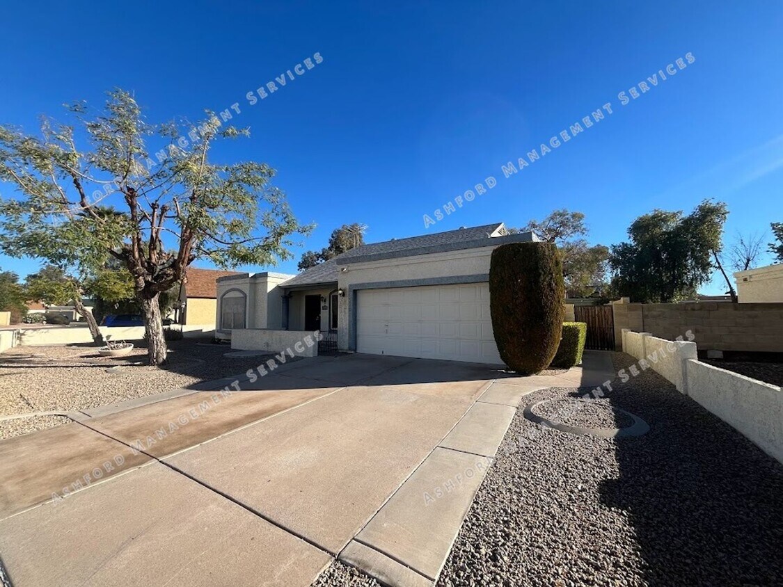 Foto principal - 3 BEDROOM 2 BATHROOM IN PHOENIX WITH TONS ...