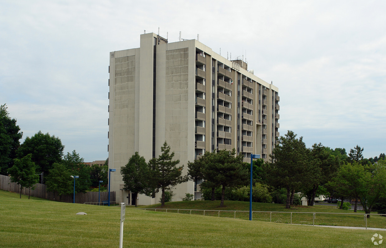 Building Photo - Vinette Towers