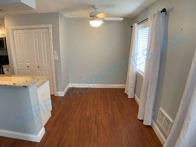 Foto del edificio - Charming 2-Bedroom Retreat in Gresham - Co...