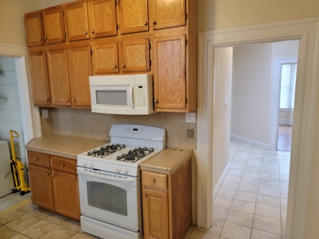 Kitchen - 3394 24th St