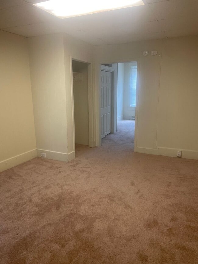 Building Photo - 729 W Lafayette St