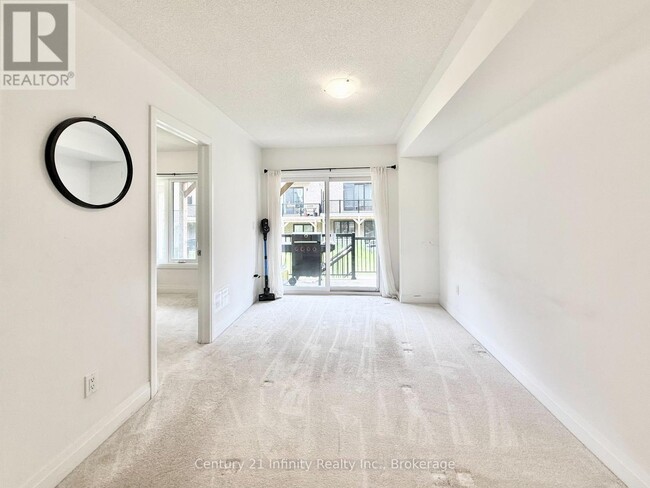 Building Photo - 36 Elkington Cres