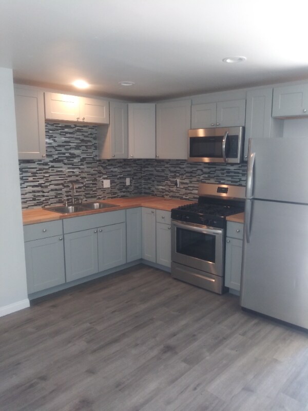 3220 Isabella Dr Unit Back, Oceanside, CA 92056 Room for Rent in