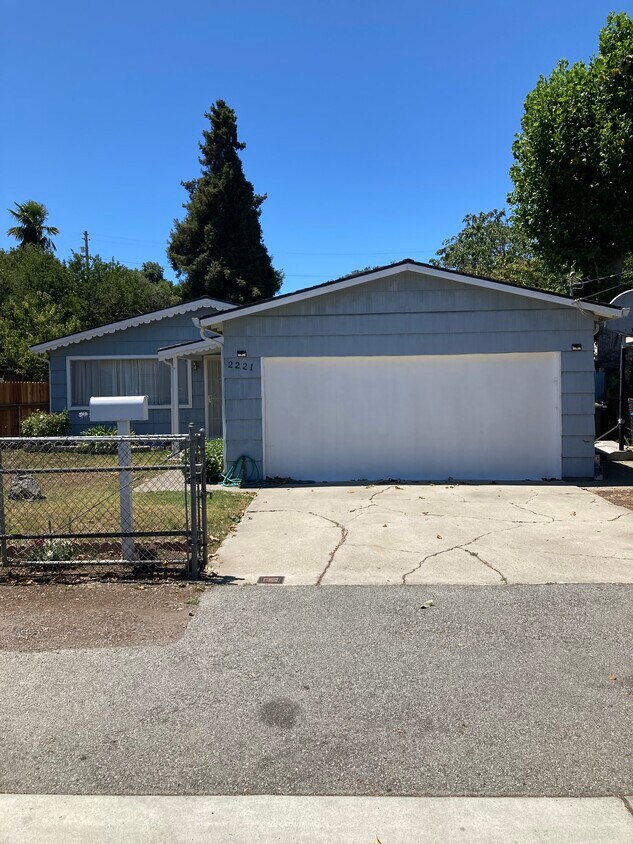 2221 Dumbarton Ave, East Palo Alto, CA 94303 House Rental in East Palo Alto, CA
