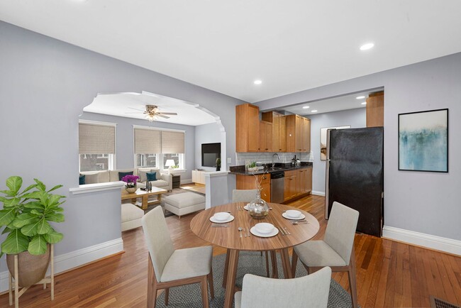 Interior Photo - 757 Syracuse Ave