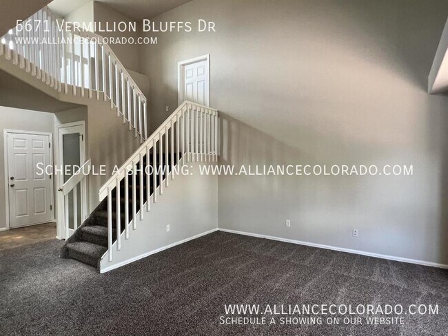 Building Photo - 5671 Vermillion Bluffs Dr