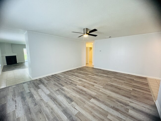 Building Photo - 7434 Radford Trail