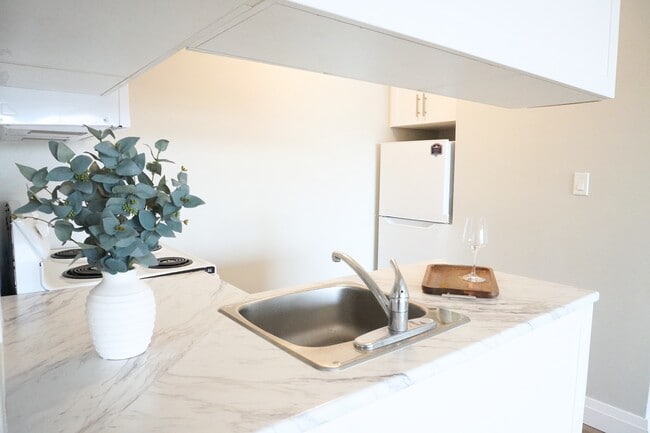 Building Photo - Park Towers