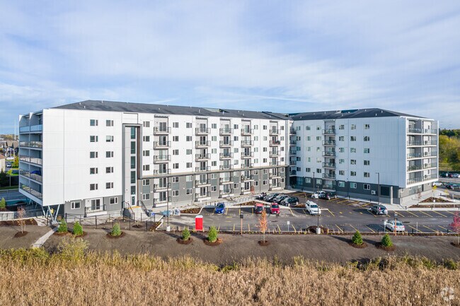 Photo du bâtiment - Eagle Pointe