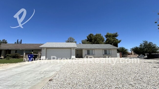 Building Photo - 13496 Vail Cir