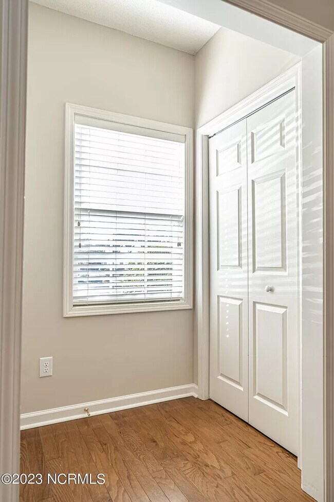 Foto del edificio - 101 E Rhode Island Ave