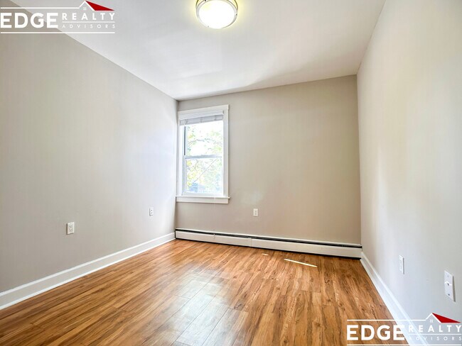 Foto del edificio - 43 Waverly St