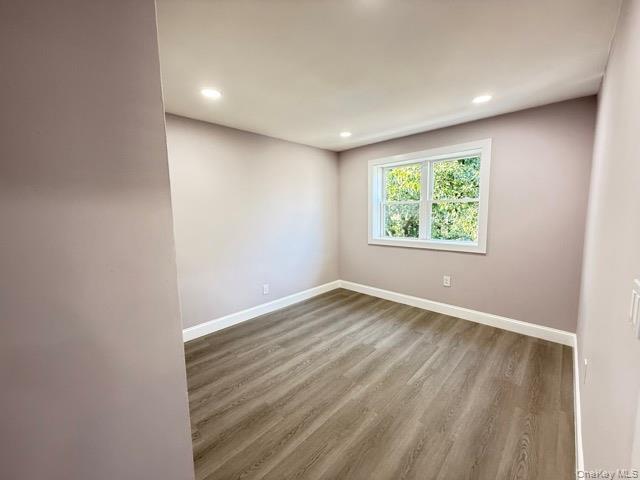 Foto del edificio - 719 E 217th St