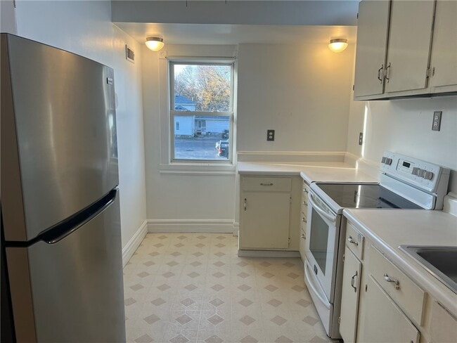 Building Photo - 3977 Buffalo St