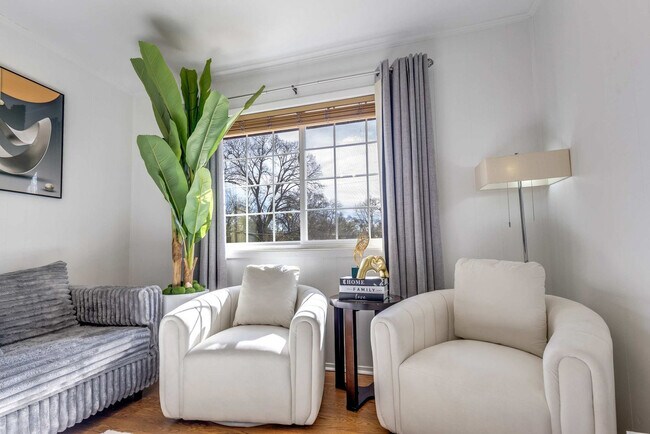 Foto del edificio - 220 Mitchell St