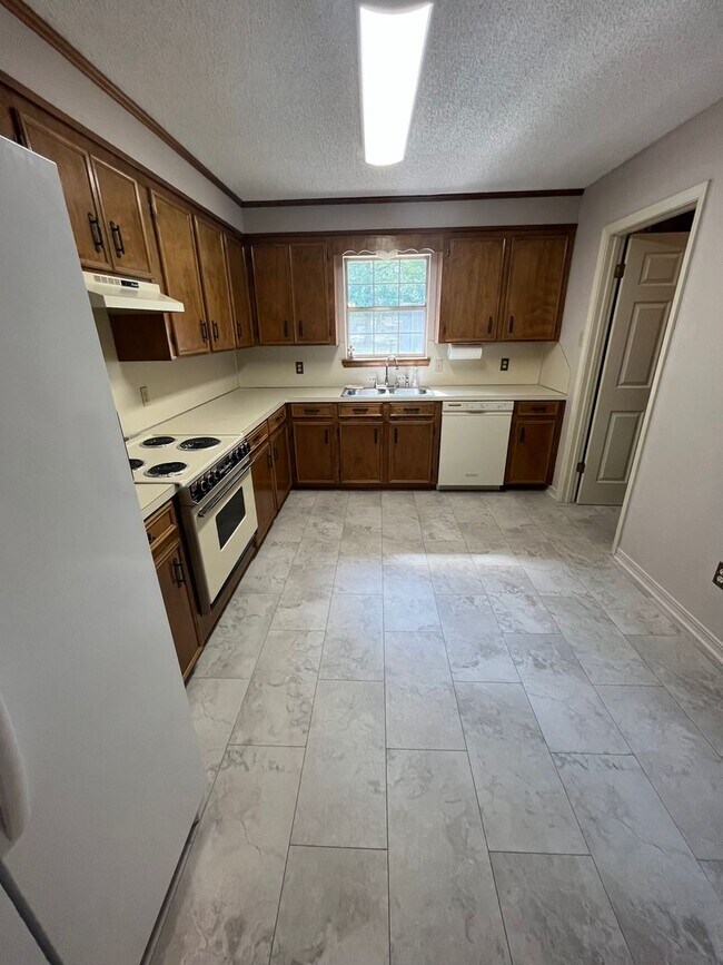 Foto del edificio - Cute 3 Bedroom Home with Bonus Room!