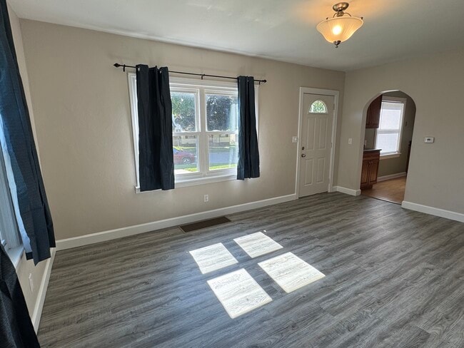 Building Photo - 3834 N Sturdevant St