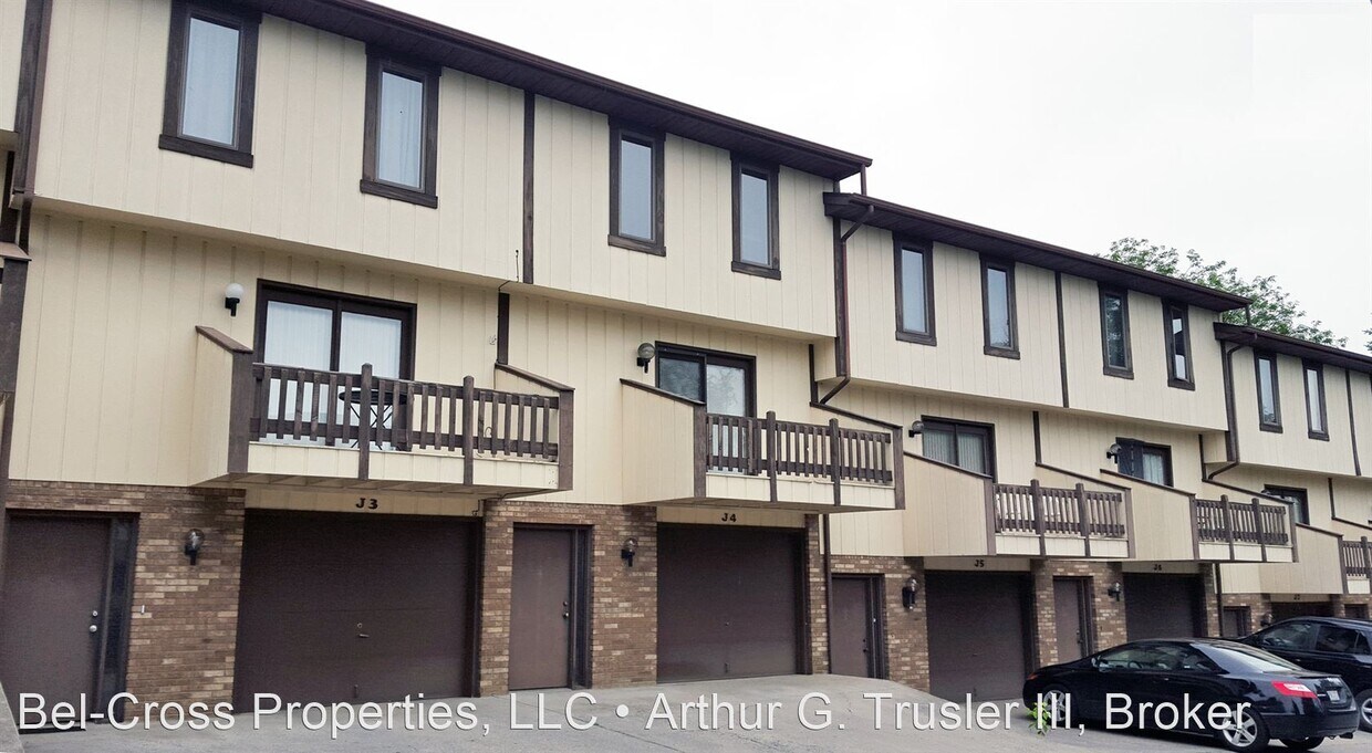 Primary Photo - 2 br, 1.5 bath House - 1220 Van Voorhis Rd...