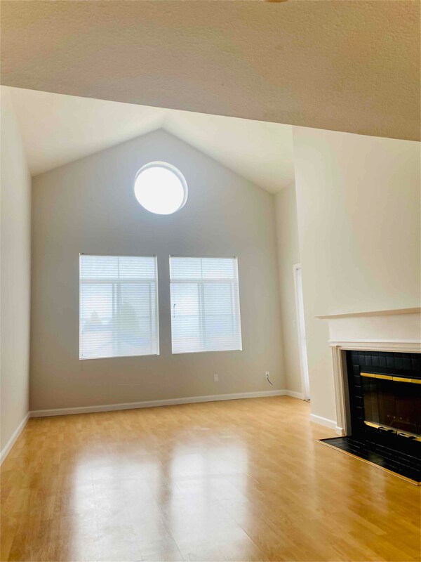 Foto del edificio - 535 Pierce St