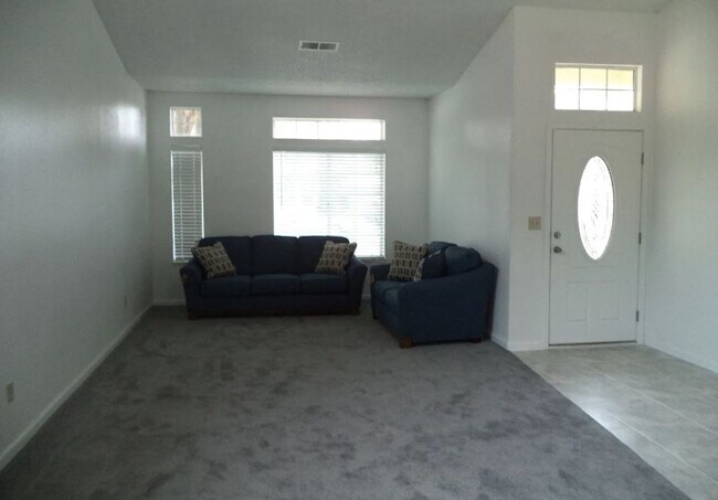 Building Photo - Lovely Home in Rosedale Cul-De-Sac!
