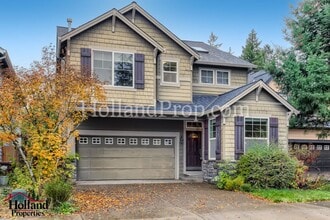 Building Photo - 2047 SE 48th Ave