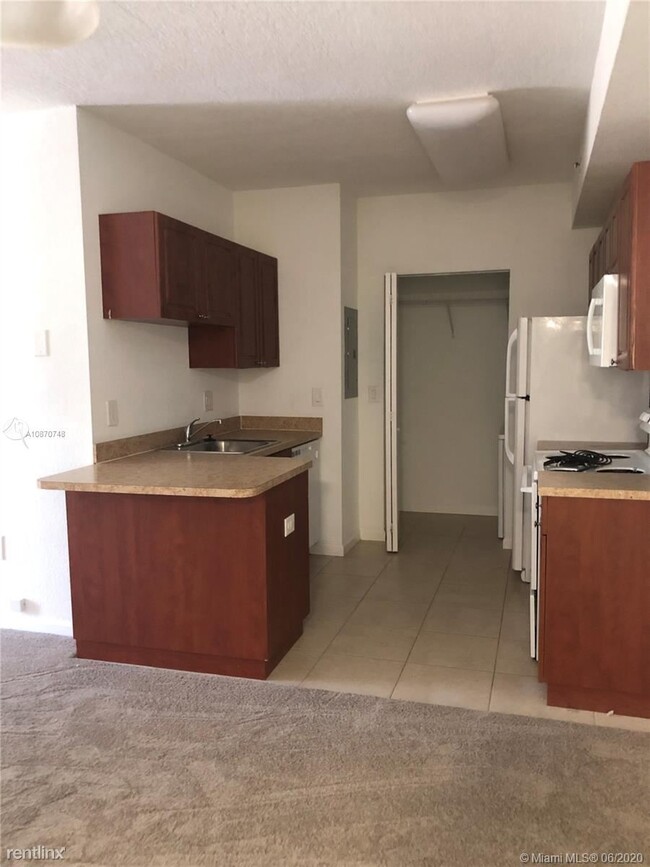 Foto del edificio - 2 br, 2 bath Apartment - Stirling Residential