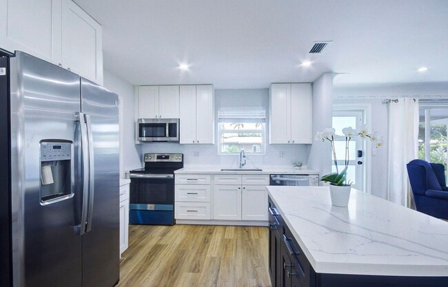 Photo - 1950 NE 30th St House