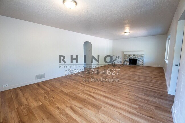 Foto del edificio - 2396 S 300 E