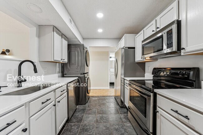 Foto del edificio - 1521 Oriole Ln