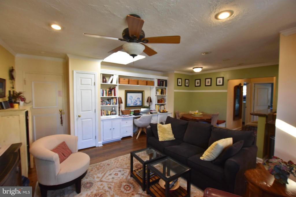 7219 Flower Ave Unit 8, Takoma Park, MD 20912 Room for Rent in Takoma