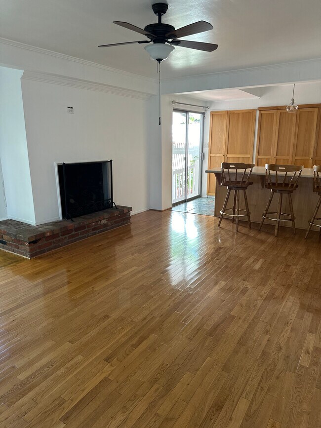 Foto del edificio - 16666 McCormick St