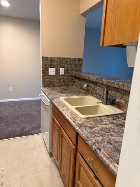 Foto del edificio - 831 Bloomfield Village Blvd