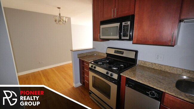 Foto del edificio - 625 W Wrightwood Ave