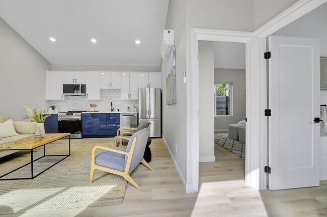 Foto del edificio - 3231-3233 Hannah Street