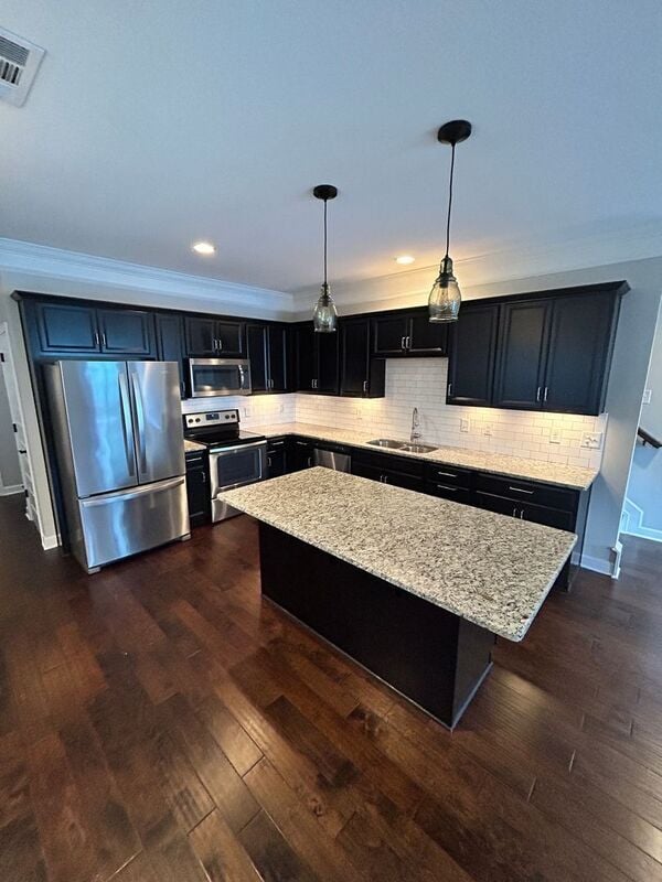 Building Photo - 7615 Veranda Ct