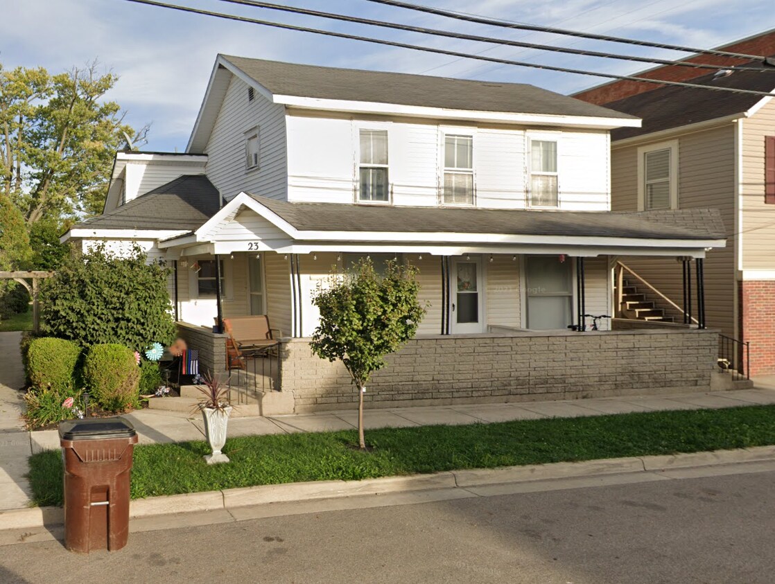 Primary Photo - 23 N Main St