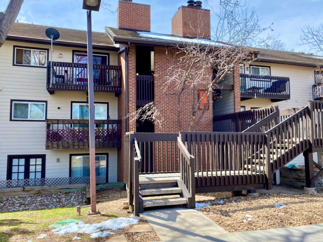 Primary Photo - 14590 E 2nd Ave