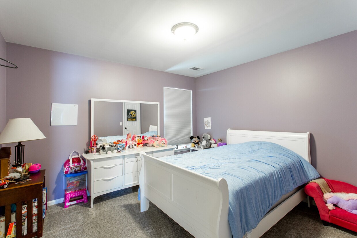 Foto principal - 402 Sam Cobb Ct