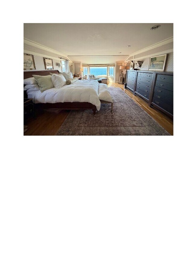 Foto del edificio - Amazing location in La Jolla for a big house. Gustavo Lopez AMSI