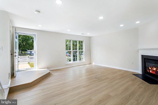 Building Photo - 13853 Crosstie Dr