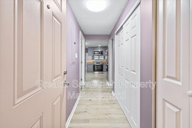 Foto del edificio - 705 W 47th St