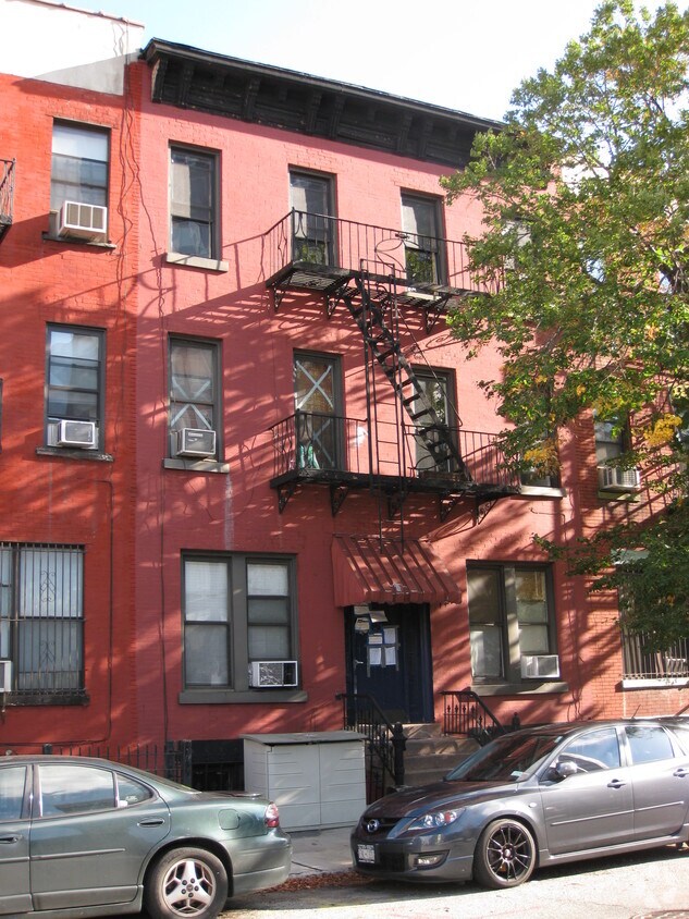 Foto del edificio - 11-27 47th Ave