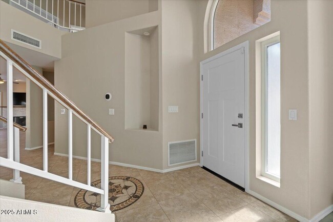 Foto del edificio - 9416 E Sutton Dr