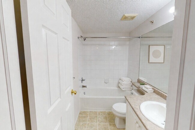 Photo du bâtiment - The Pointe at Applewood