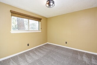 Building Photo - 12402 Amado Dr