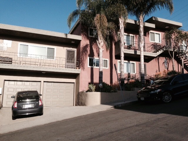 Exterior - 836 E Grand Ave