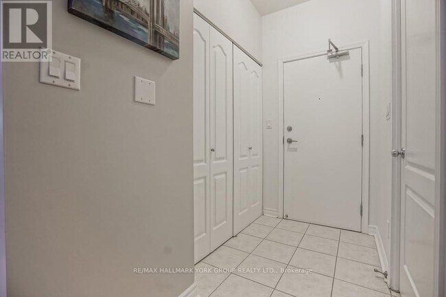 Building Photo - 8-108 Rean Dr